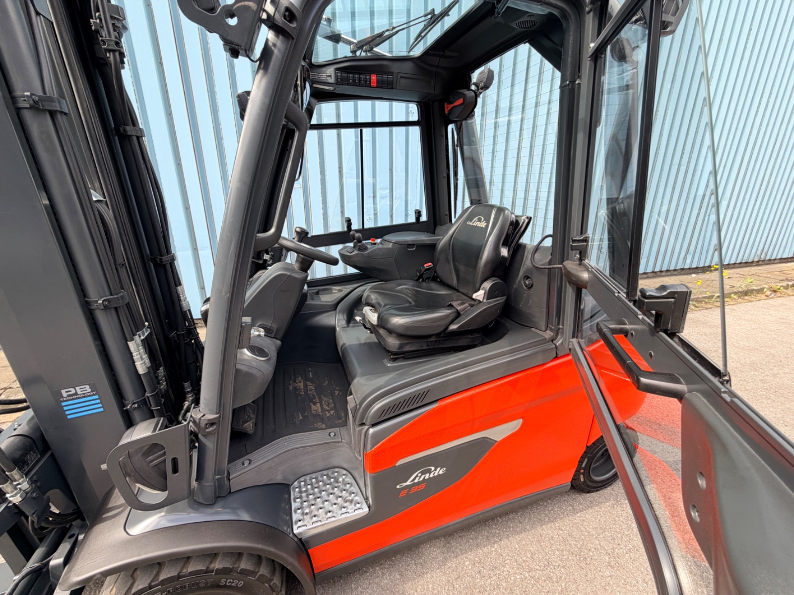 Linde E35L-01 — Bild 4